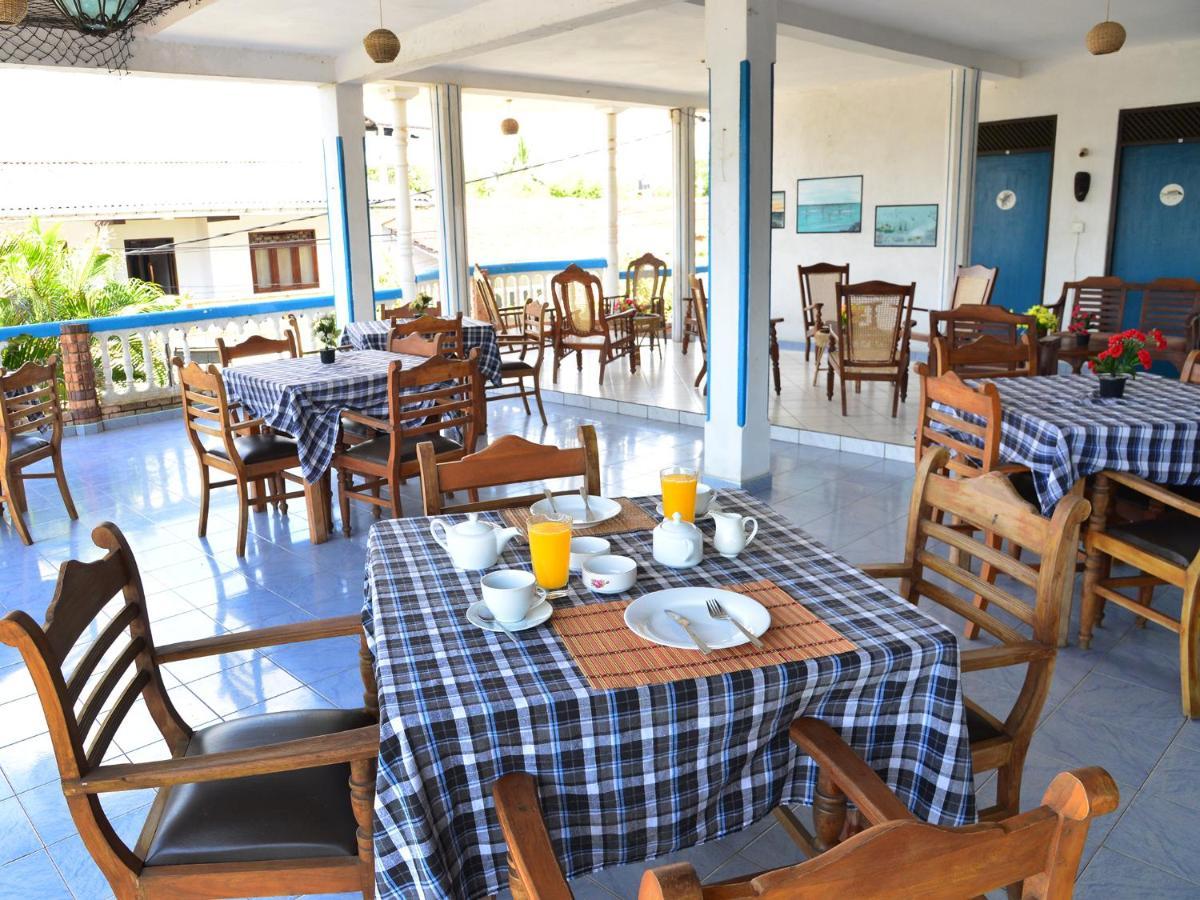 Happy Tuna Guesthouse Hikkaduwa Ngoại thất bức ảnh
