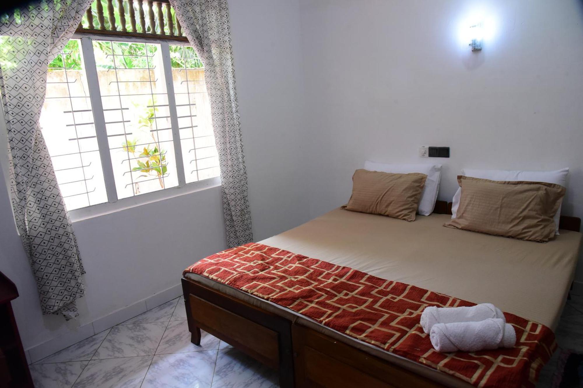 Happy Tuna Guesthouse Hikkaduwa Ngoại thất bức ảnh