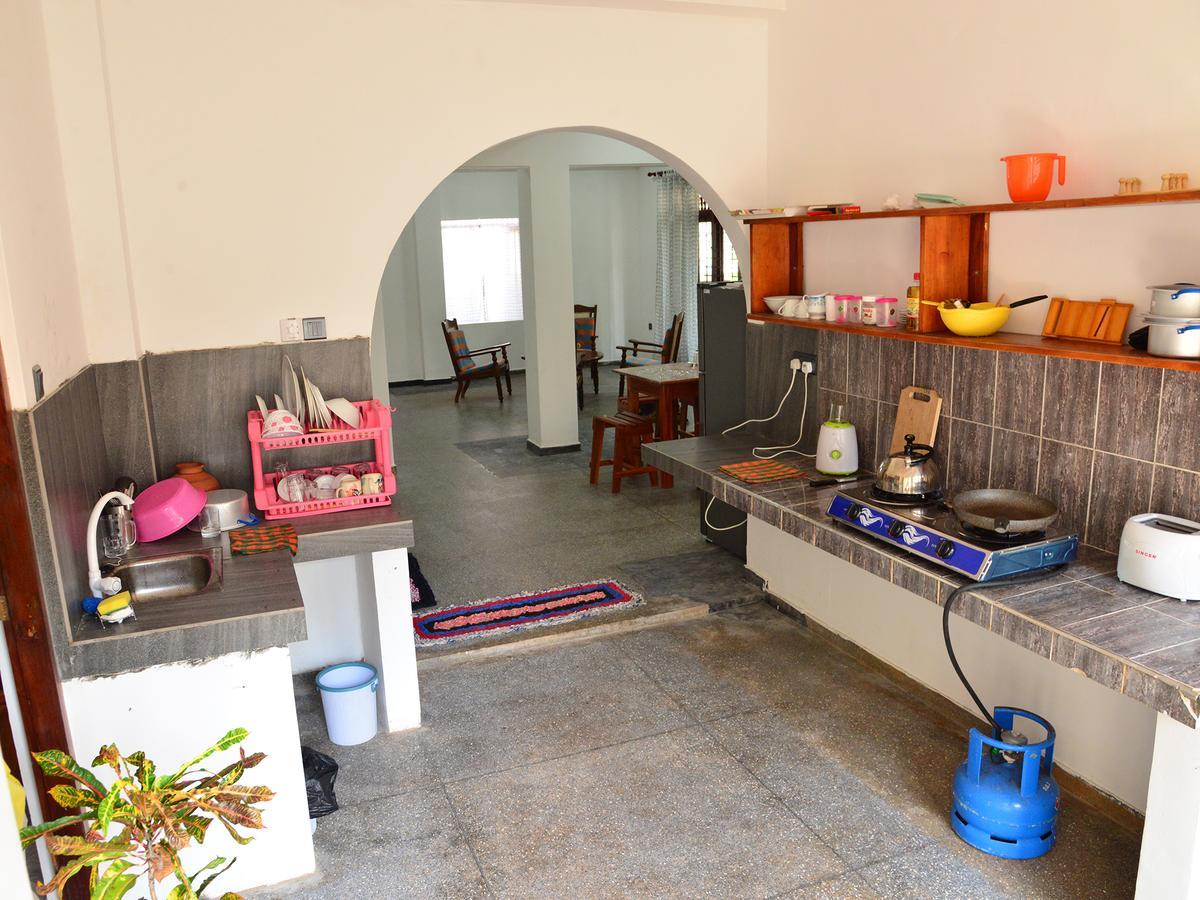 Happy Tuna Guesthouse Hikkaduwa Ngoại thất bức ảnh